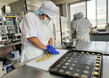 自主製品 焼き菓子 NPO法人東大阪障害者共同受注連絡会