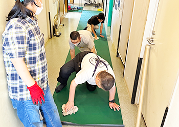 マット清掃 NPO法人東大阪障害者共同受注連絡会